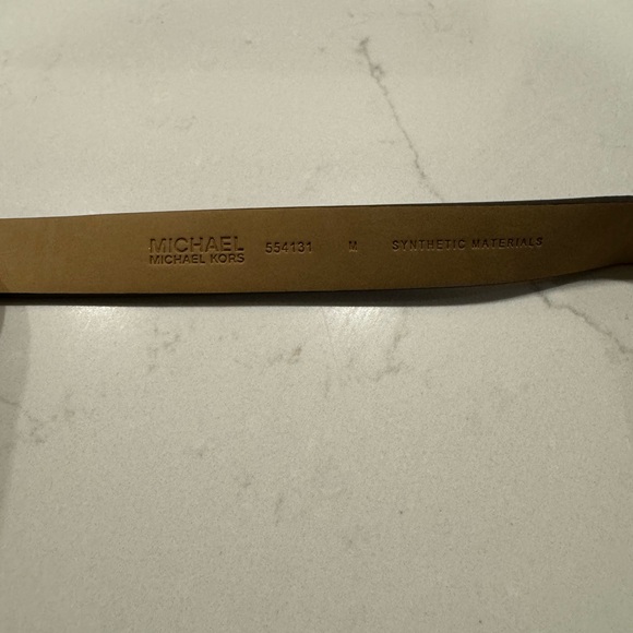 Brand New Michael Kors Signature Fanny Pack belt bag - Picture 2 of 5